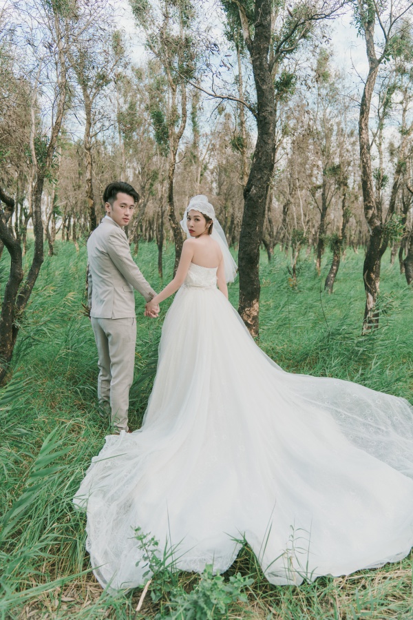 Taiwan Outdoor Pre-Wedding Photoshoot At Tainan Zoo  by Star  on OneThreeOneFour 14