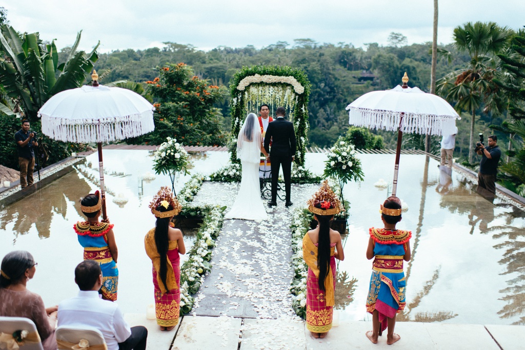 Bali Destination Wedding At Kupu Kupu Barong Villas, Ubud  by Aswin on OneThreeOneFour 14