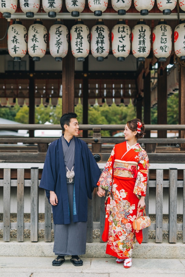 Japan Kyoto Autumn Higashiyama Kimono Prewedding Photoshoot by Shu Hao on OneThreeOneFour 1