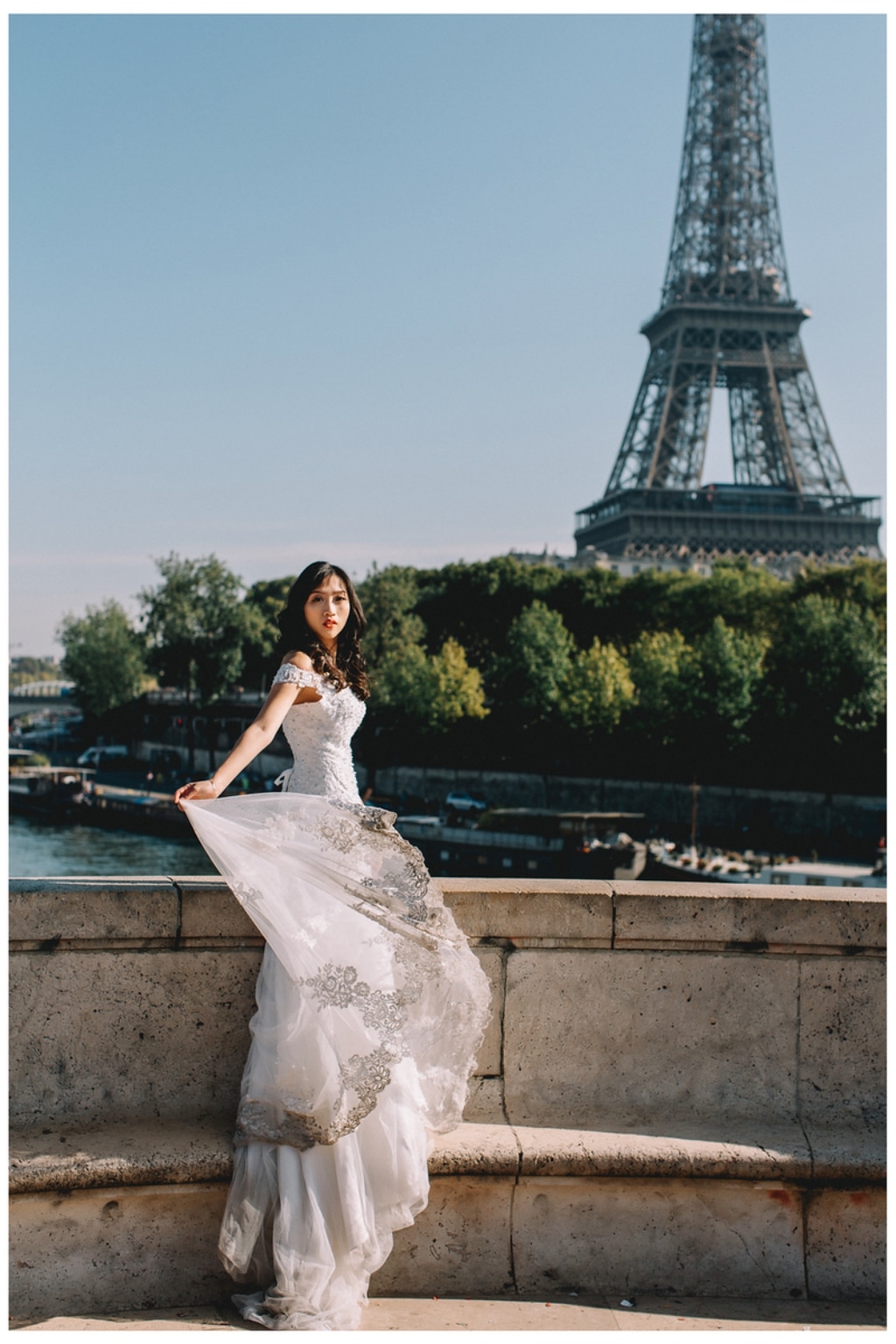 Paris Autumn Wedding Photoshoot At Bir Hakeim Alexandra III Bridge by Vin on OneThreeOneFour 20