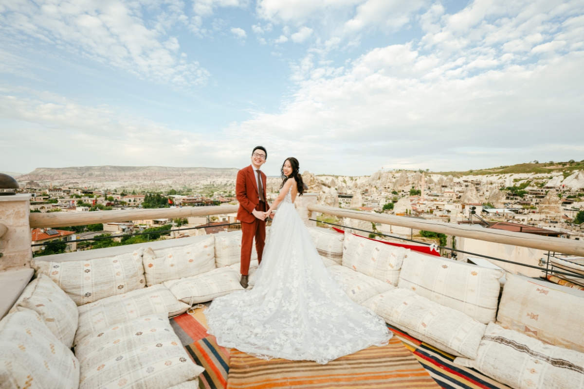 Cappadocia Pre-Wedding Photoshoot Hot Air Balloons Cave Hotel Roof Carpet Shop Slot Canyon Vintage Car by Aric on OneThreeOneFour 8