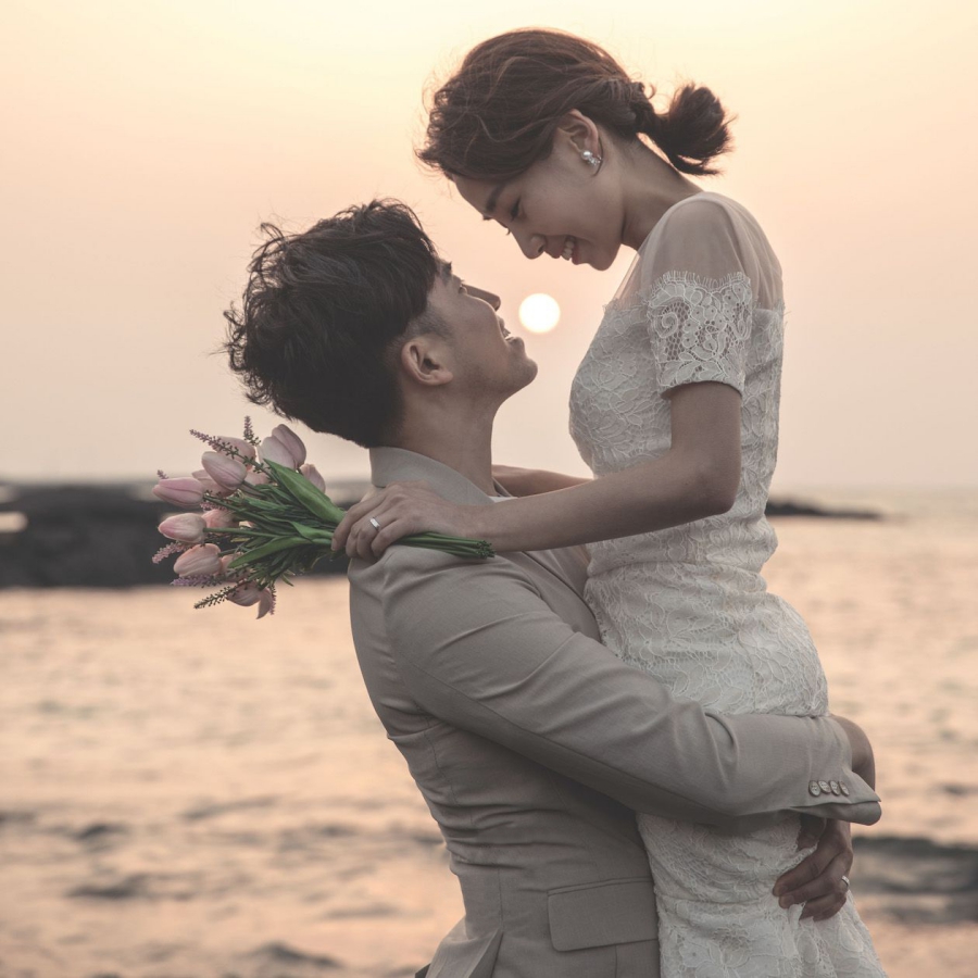 Korea Jeju Island Pre-Wedding Photography by Huang  on OneThreeOneFour 0