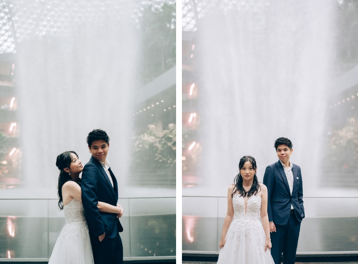 E&S: Modern pre-wedding at architectural wonder Changi Airport Jewel by Cheng on OneThreeOneFour 8