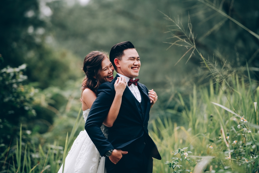 Singapore Pre-Wedding Photoshoot At Seletar Airport And Colonial Houses by Chia on OneThreeOneFour 7