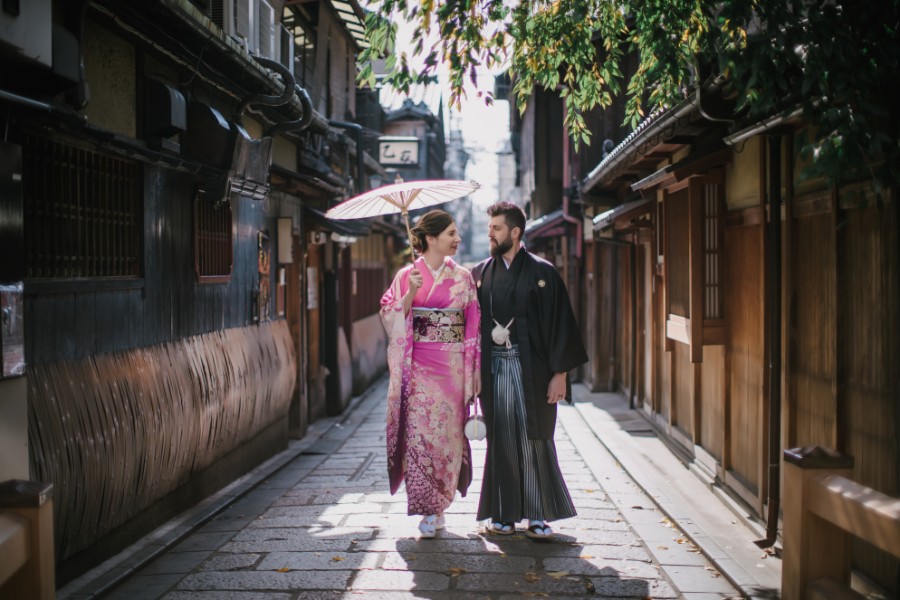V&A: Spanish couple pre-wedding in charming Kyoto  by Kinosaki on OneThreeOneFour 6