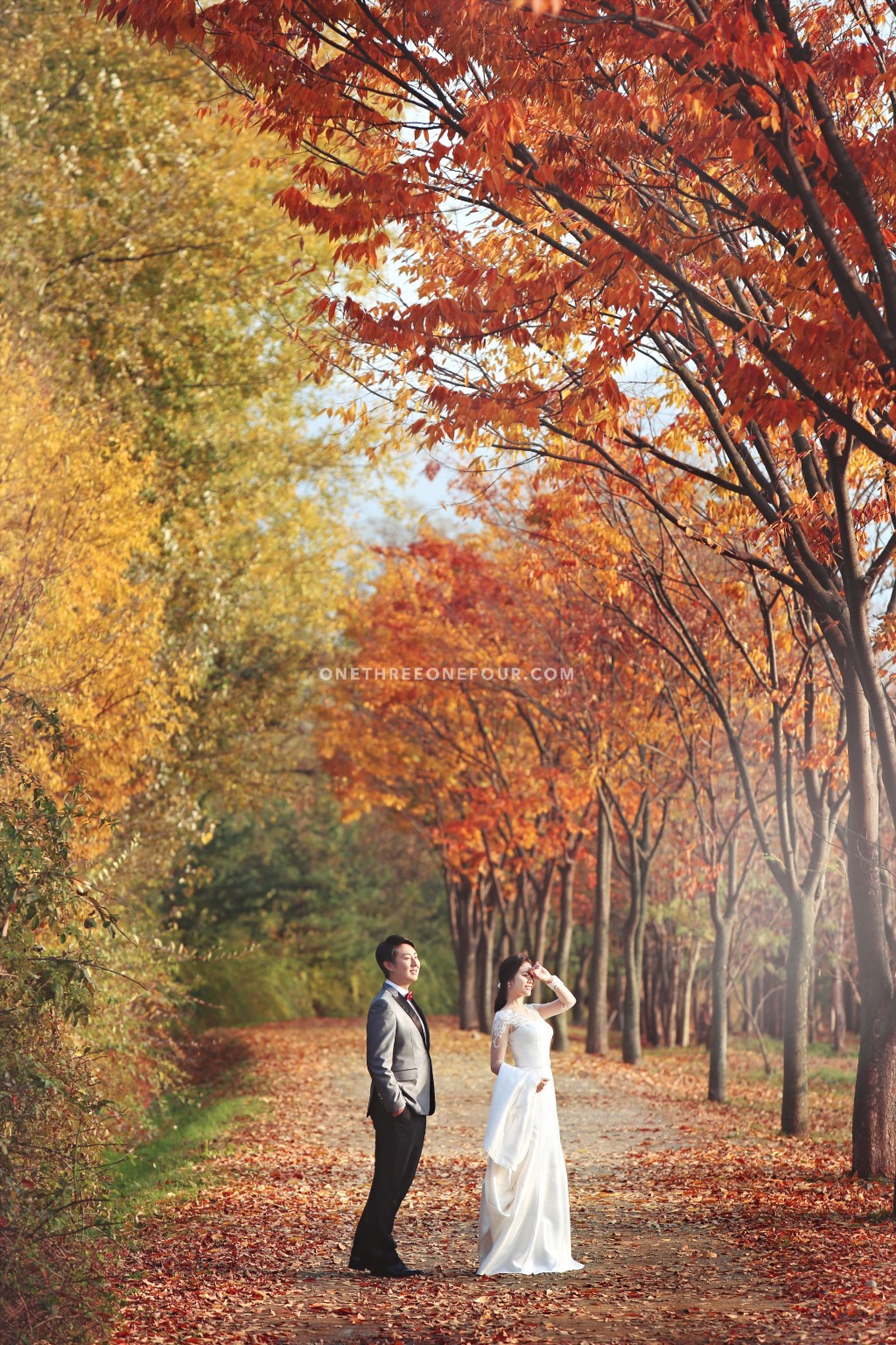Studio Bong Korea Autumn Outdoor Pre-Wedding Photography - Past Clients by Bong Studio on OneThreeOneFour 10