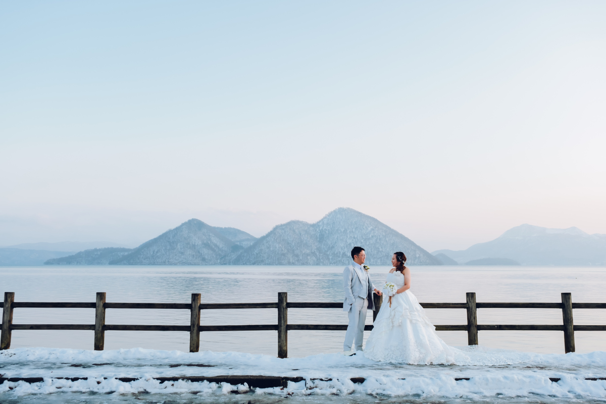 北海道婚前拍攝，包括洞爺湖、希爾頓尼塞高度假村和冬季穿和服在狩武頭神社進行拍攝 by Kuma on OneThreeOneFour 19