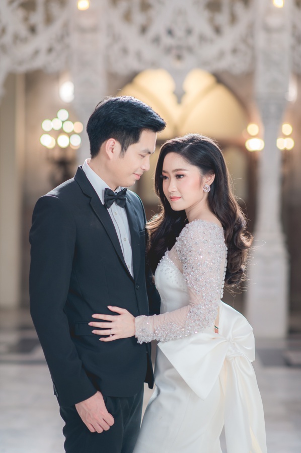 Bangkok Pre-Wedding Photoshoot In Benedict Studio by Nat on OneThreeOneFour 25