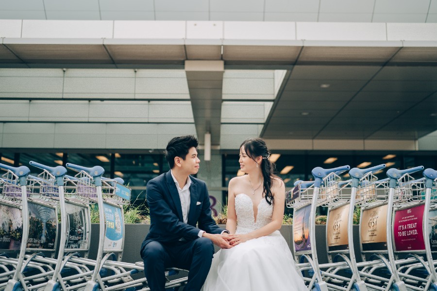 E&S: Modern pre-wedding at architectural wonder Changi Airport Jewel by Cheng on OneThreeOneFour 16