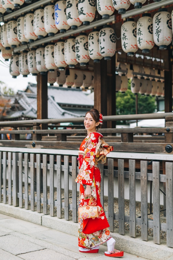 Japan Kyoto Autumn Higashiyama Kimono Prewedding Photoshoot by Shu Hao on OneThreeOneFour 4