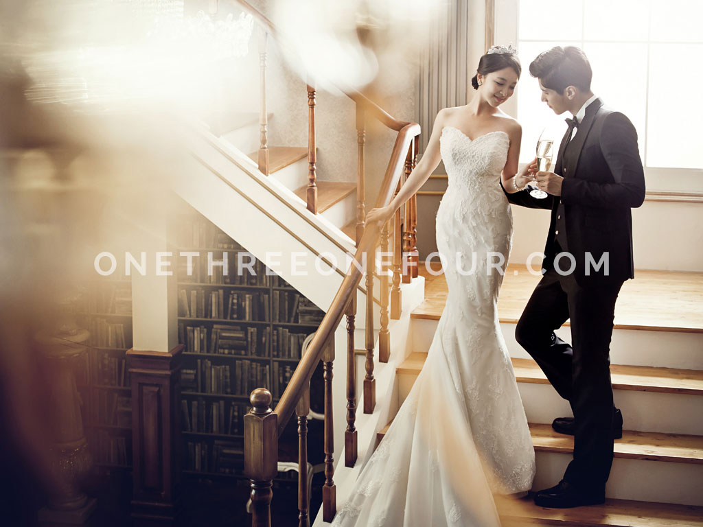 White | Korean Pre-wedding Photography by Pium Studio on OneThreeOneFour 27