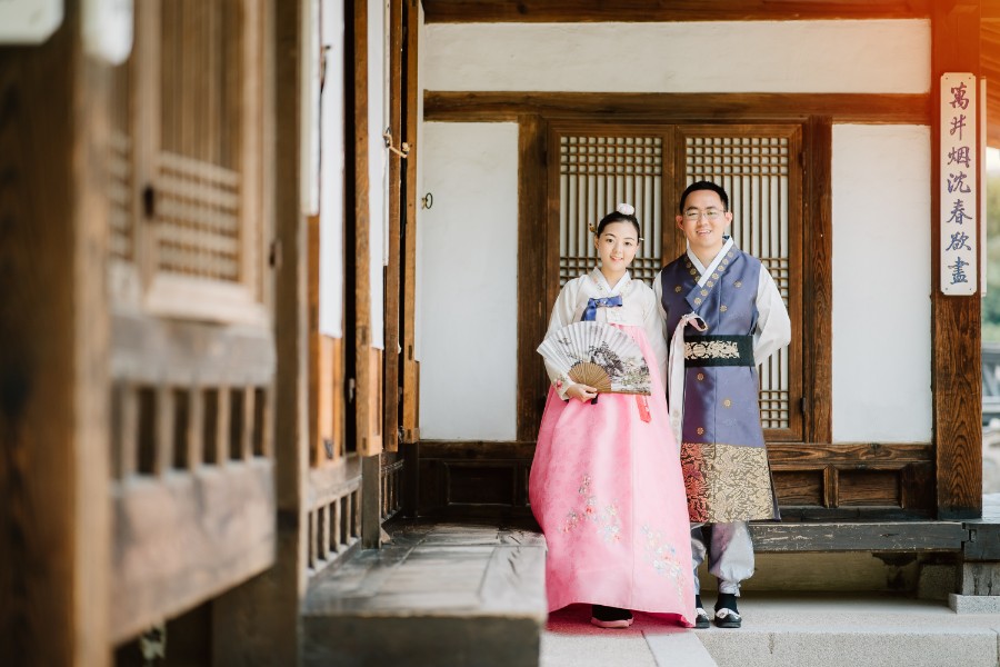 J&T: Namsangol Hanok Village hanbok pre-weddding photoshoot by Jungyeol on OneThreeOneFour 16