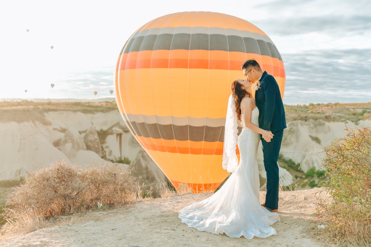 Cappadocia Pre-Wedding Photoshoot Hot Air Balloons Carpet Shop Rose Valley Fairy Chimneys by Aric on OneThreeOneFour 5