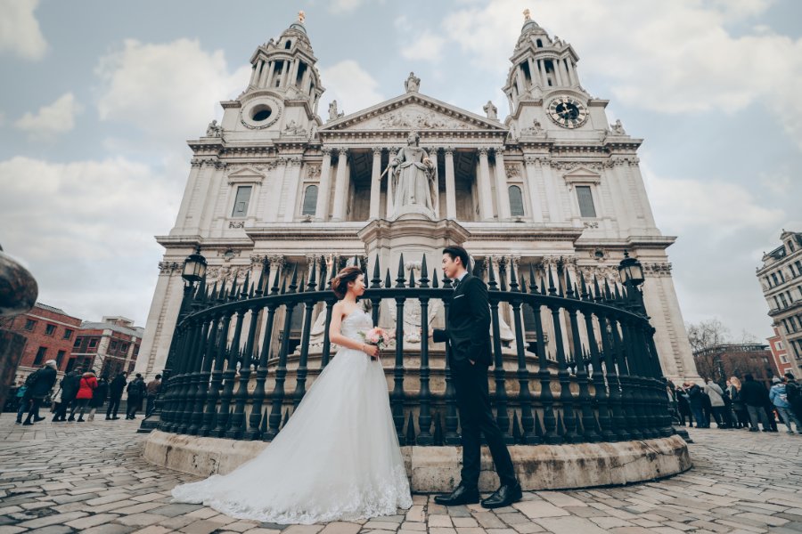 London Pre-Wedding Photoshoot At Westminster Abbey, Millennium Bridge And Church Ruins by Dom  on OneThreeOneFour 14