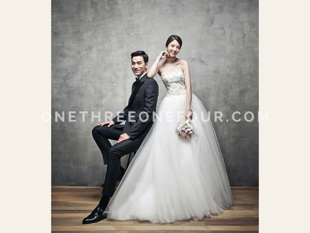 Renoir | Korean Pre-wedding Photography by Pium Studio on OneThreeOneFour 13