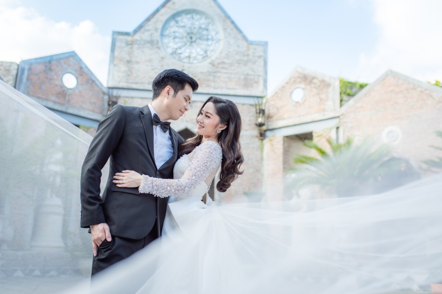 Bangkok Pre-Wedding Photoshoot In Benedict Studio by Nat on OneThreeOneFour 29