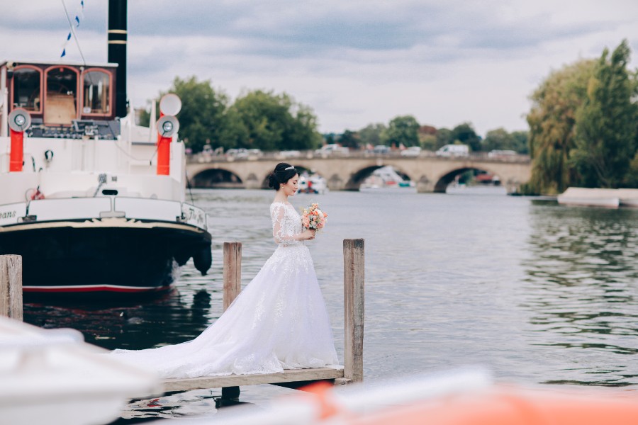 CH&ZW: Nature pre-wedding in London by Dom on OneThreeOneFour 21