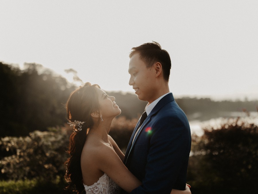 E & M Singapore - Singapore Outdoor Pre-Wedding Lower Pierce Reservoir with Adorable Pets Dogs by Chan on OneThreeOneFour 8