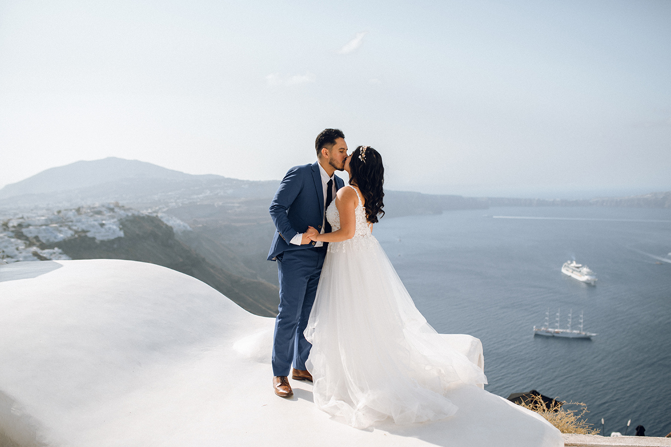 Dreamy & Romantic Santorini Pre-Wedding Photoshoot by Christina on OneThreeOneFour 14