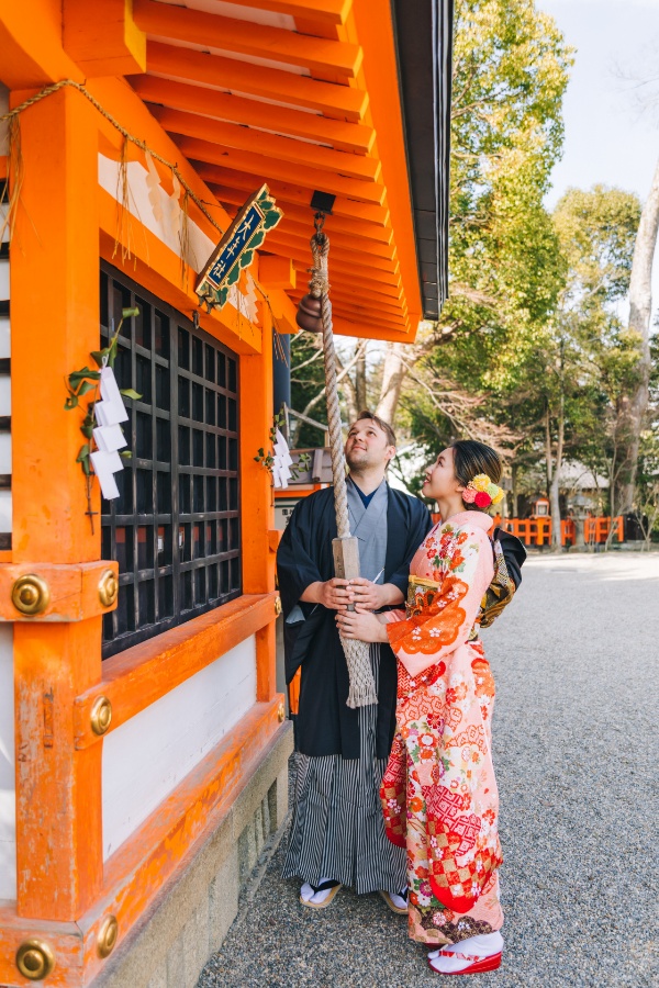 Kyoto Kimono Prewedding Photoshoot Higashiyama District Japan by Shu Hao on OneThreeOneFour 65