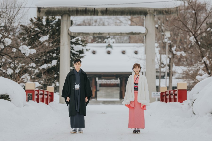 H&V: Snowy pre-wedding in Hokkaido by Kuma on OneThreeOneFour 4