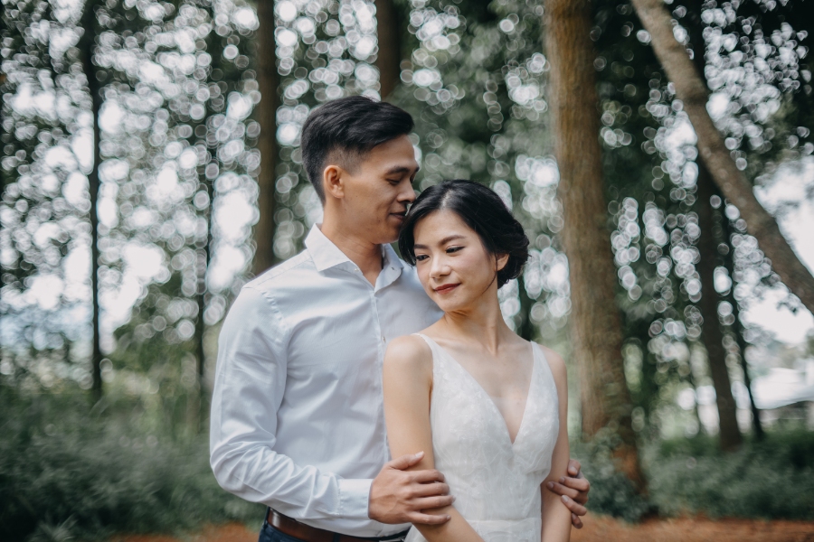 A&W: Bali Full-day Pre-wedding Photoshoot at Cepung Waterfall and Balangan Beach by Agus on OneThreeOneFour 11