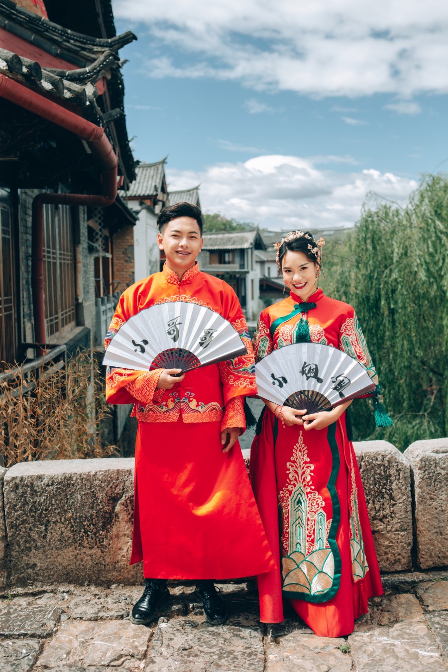 Yunnan Outdoor Pre-Wedding Photoshoot At Lijiang Jade Dragon Mountain & Ancient Town by Cao on OneThreeOneFour 7