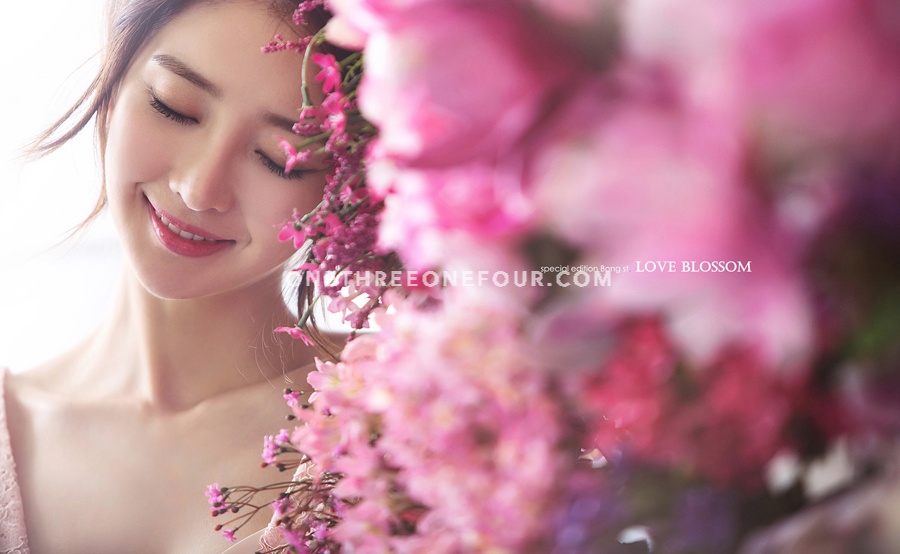 2016 Studio Bong Korea Pre-Wedding Photography - Love Blossom  by Bong Studio on OneThreeOneFour 17