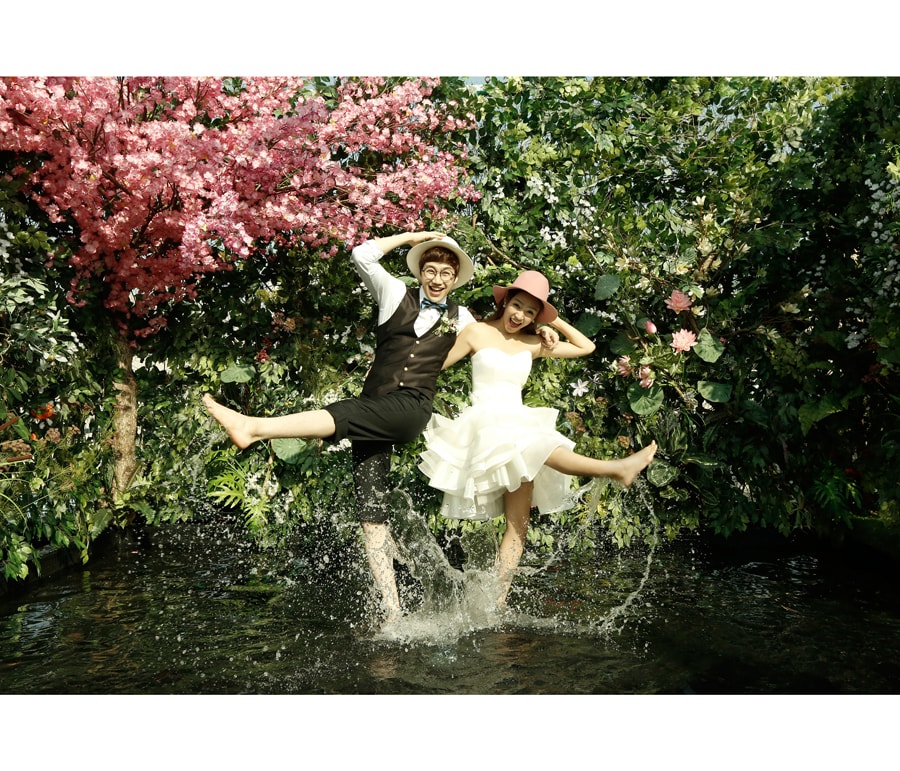 Korean Wedding Photos: First Love (Floral) by ST Jungwoo on OneThreeOneFour 9