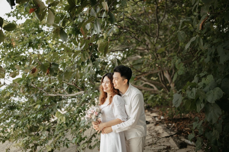 S & L - Singapore Outdoor Pre-Wedding at Coney Island & Gardens By The Bay by Chan on OneThreeOneFour 7