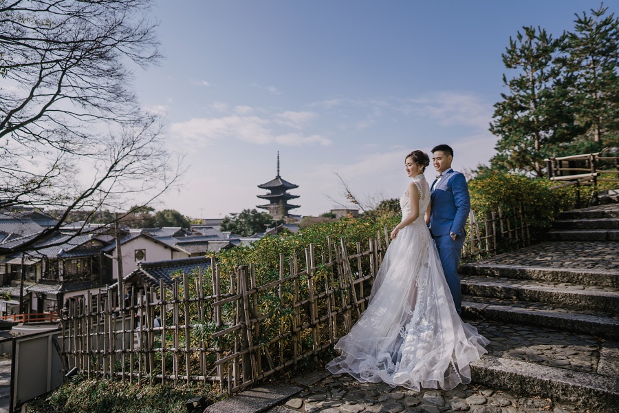 Japan Kyoto Pre-Wedding at Fushimi Inari Shrine and Nara Park by Kinosaki  on OneThreeOneFour 16