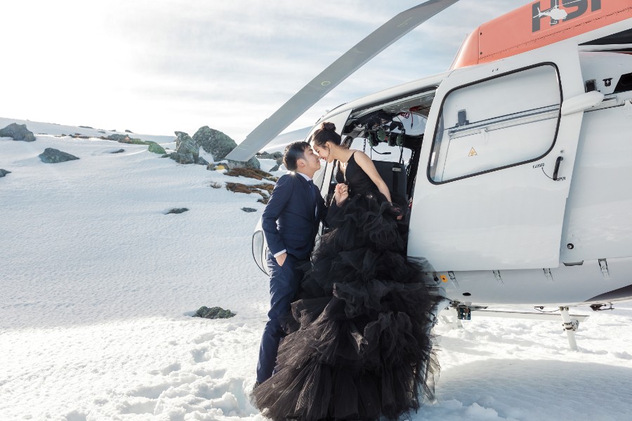 New Zealand Pre-Wedding Photoshoot of P&J: Cherry blossoms, Alpaca farm, Snowy mountain by Fei on OneThreeOneFour 14