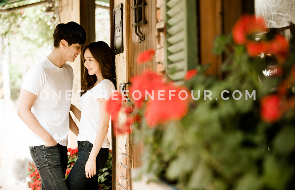 Korean Studio Pre-Wedding Photography: Hongdae (홍대) (Outdoor) by The Face Studio on OneThreeOneFour 39