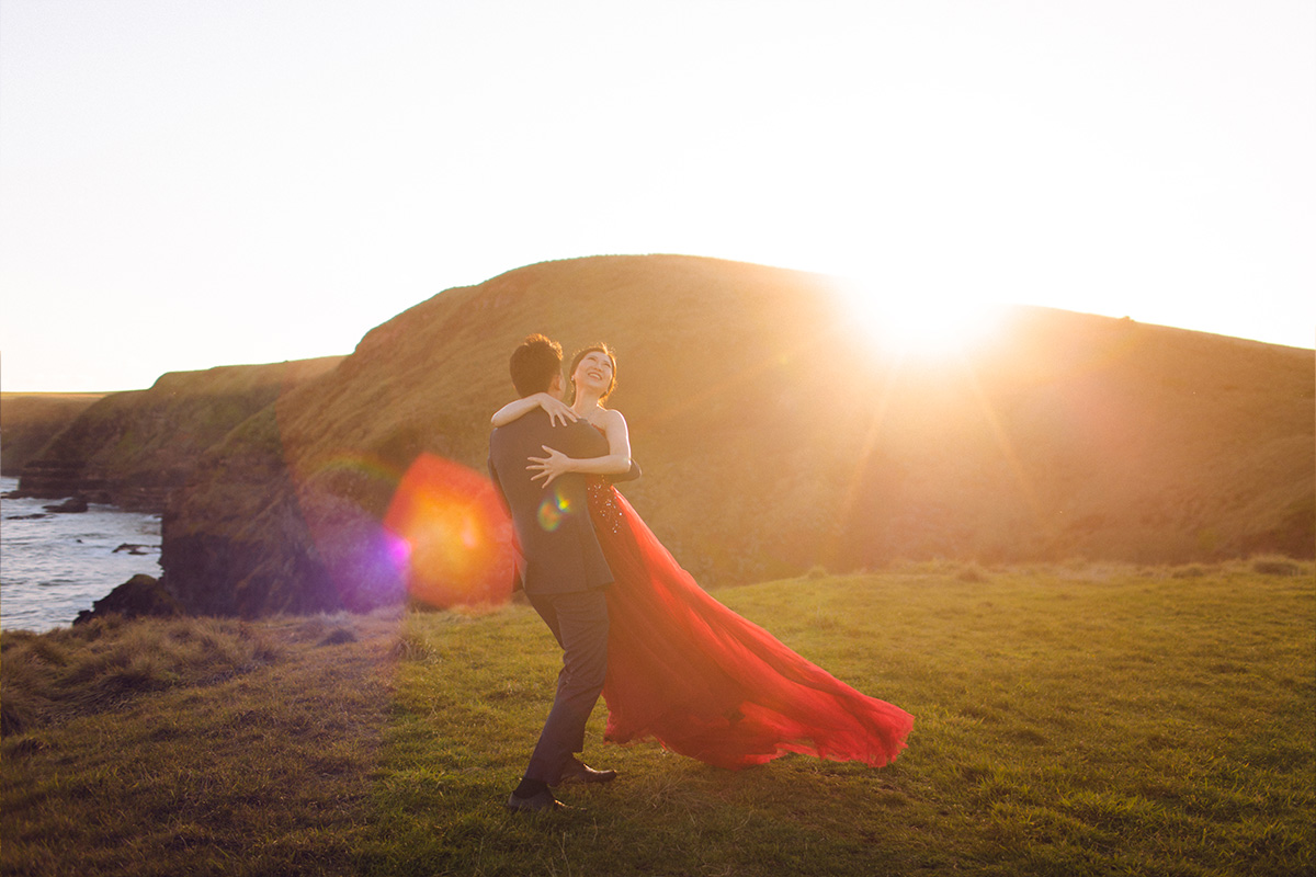 Melbourne Pre-wedding Photoshoot at St Patrick's Cathedral, Flinders Street Railway Station & Flinders Cliffs by Freddie on OneThreeOneFour 23