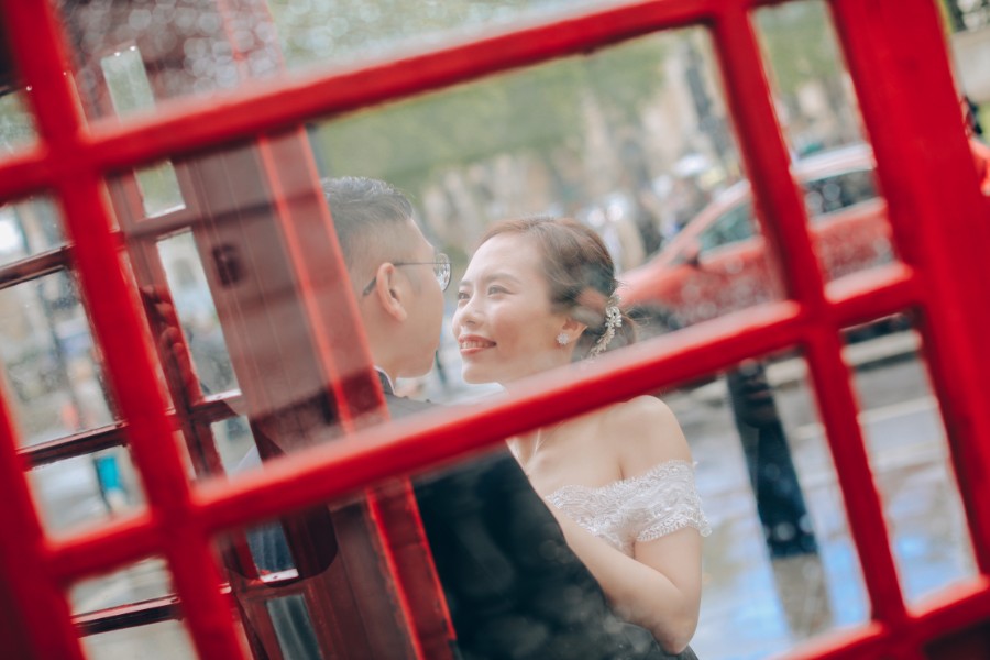 L&A: Whimsical Pre-wedding in London by Dom on OneThreeOneFour 16