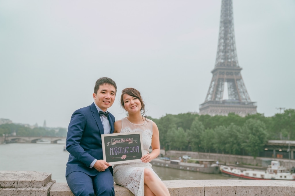 Paris Pre-wedding Photos At Chateau de Sceaux, Eiffel Tower, Louvre Night Shoot by Son on OneThreeOneFour 23