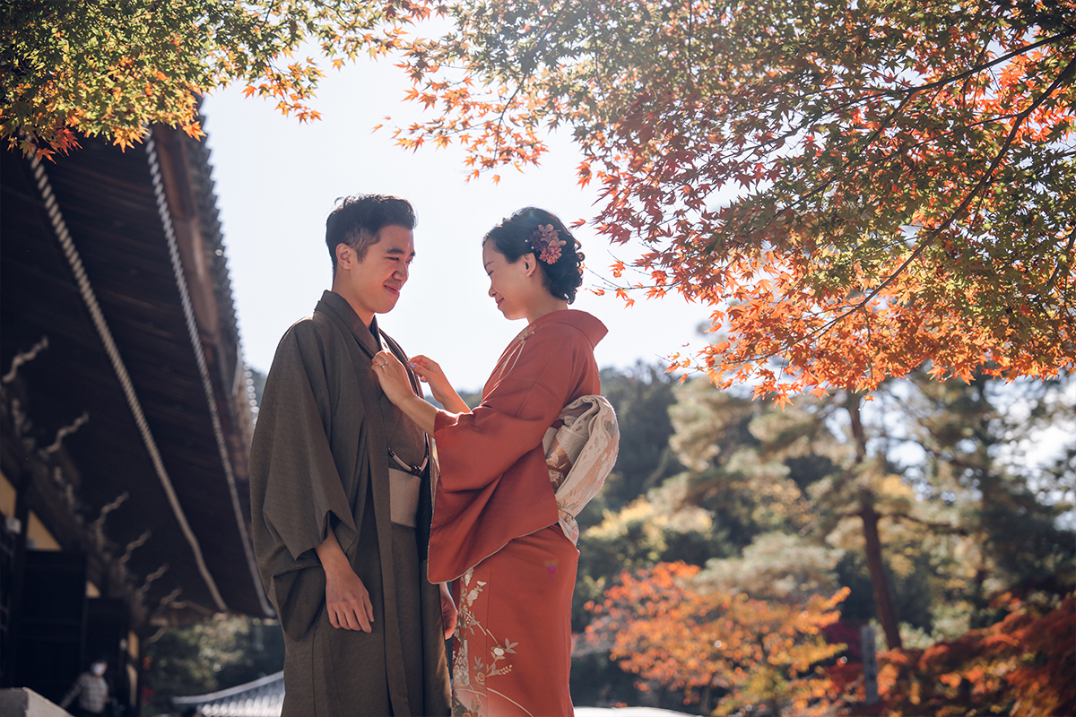 Japan Kyoto Autumn Kimono Shoot at Gion Shrine by Kinosaki on OneThreeOneFour 8