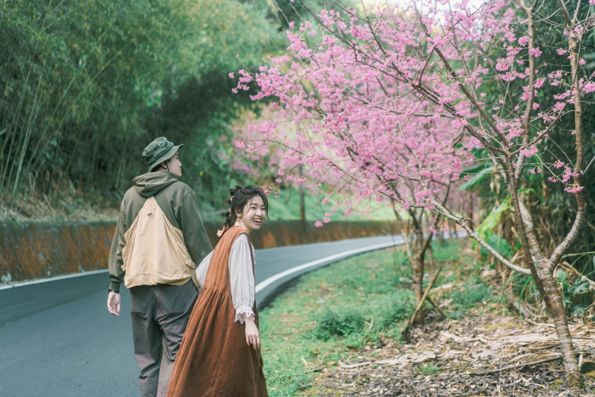 Taiwan Pre-Wedding Photoshoot Countryside Forest Misty Bridges by  on OneThreeOneFour 2