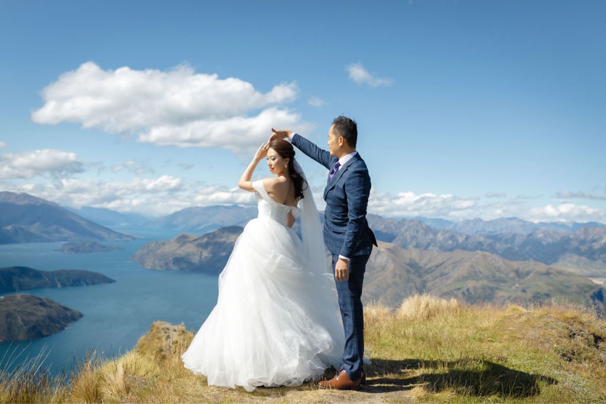 新西蘭婚纱拍攝 - 在科羅曼德峯、斯基珀斯峽谷和夏日羽扇豆的特卡波湖 by Fei on OneThreeOneFour 6