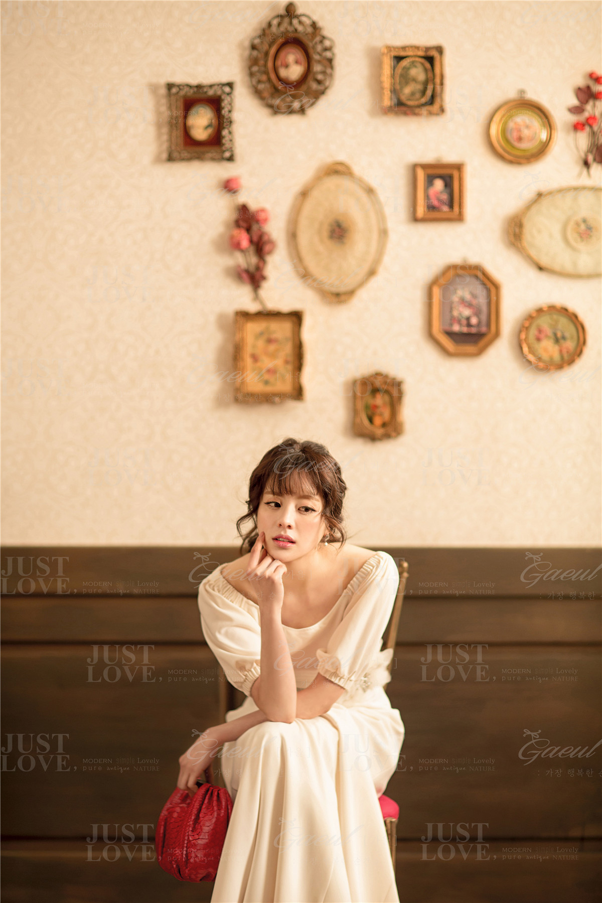 Korean Studio Pre-Wedding Photography: Classic & Vintage by Gaeul Studio on OneThreeOneFour 10