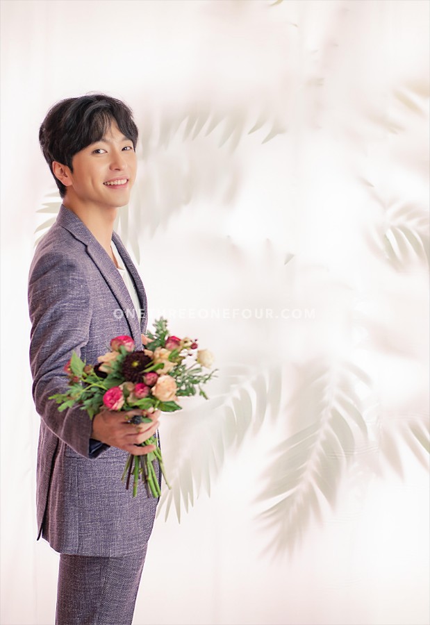 Gravity Studio Simple and Elegant Pre-Wedding Concept = Korean Studio Pre-Wedding by Gravity Studio on OneThreeOneFour 48