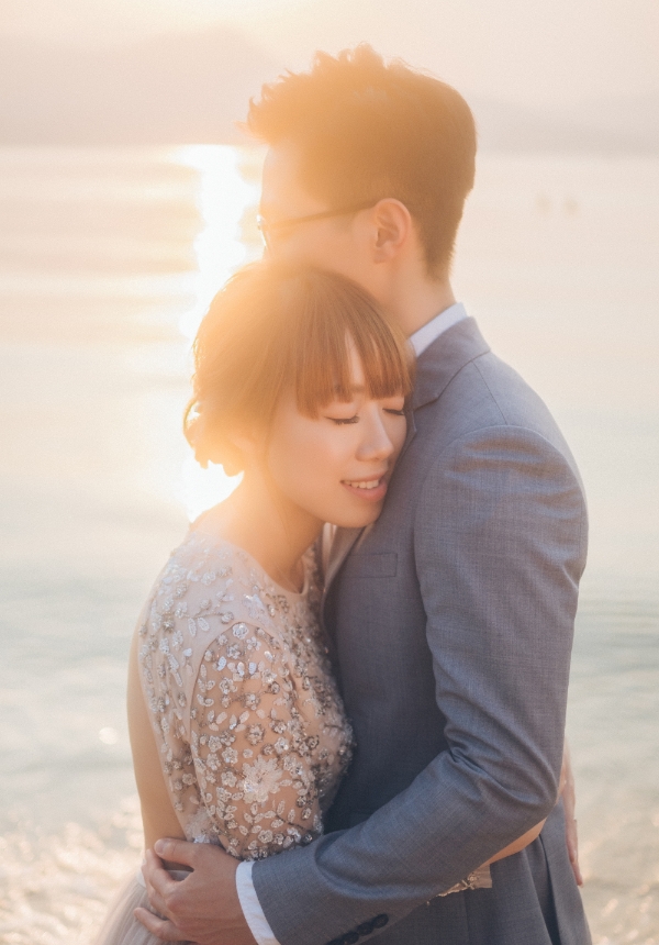 Hong Kong Outdoor Pre-Wedding Photoshoot At Ma On Shan