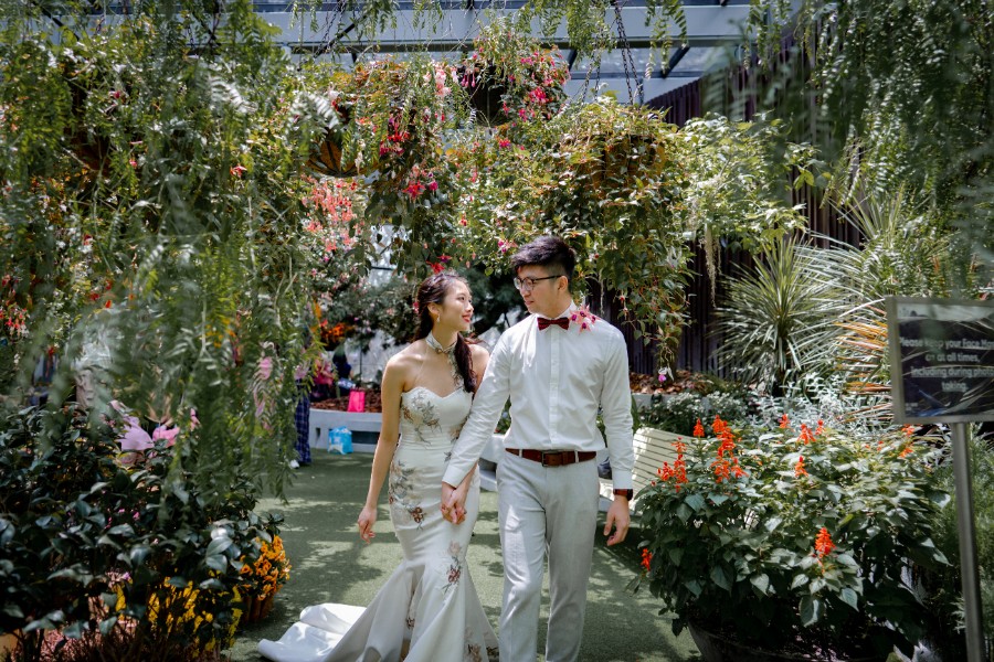 C&NJ: Whimsical pre-wedding at Coney Island, Marina Barrage & Floral Fantasy in Singapore by Samantha on OneThreeOneFour 24