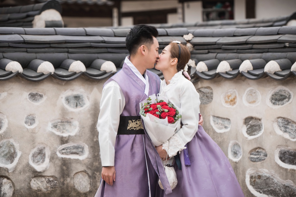 Korea Outdoor Hanbok Photoshoot And Surprise Proposal At Namsangol Hanok Village  by Jongjin  on OneThreeOneFour 9
