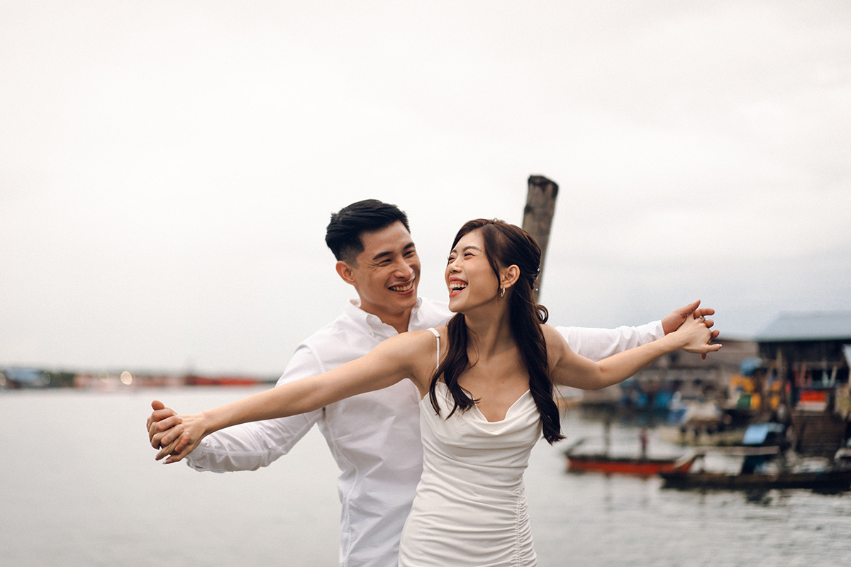 Bintan Pre-Wedding Photoshoot: Shermaine & Kai Yiong’s Adventure at Old Streets, Blue Lake, Sand Dunes & ATV Ride by HS on OneThreeOneFour 9