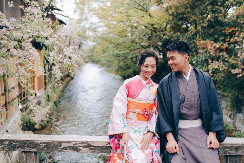 Pre-Wedding Photoshoot In Kyoto And Nara At Gion District And Nara Deer Park by Kinosaki  on OneThreeOneFour 13