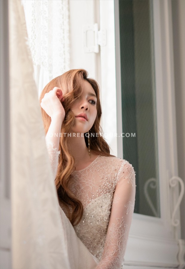 Gravity Studio Simple and Elegant Pre-Wedding Concept = Korean Studio Pre-Wedding by Gravity Studio on OneThreeOneFour 42