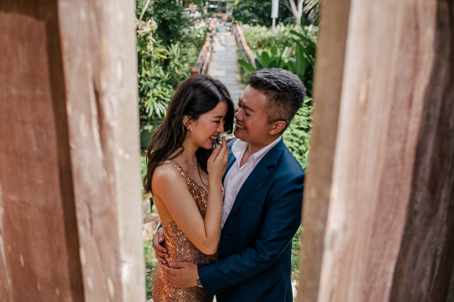 L&Y: Singapore Pre-wedding Photoshoot at Jurong Lake Gardens, Colonial Houses, and IKEA by Cheng on OneThreeOneFour 12