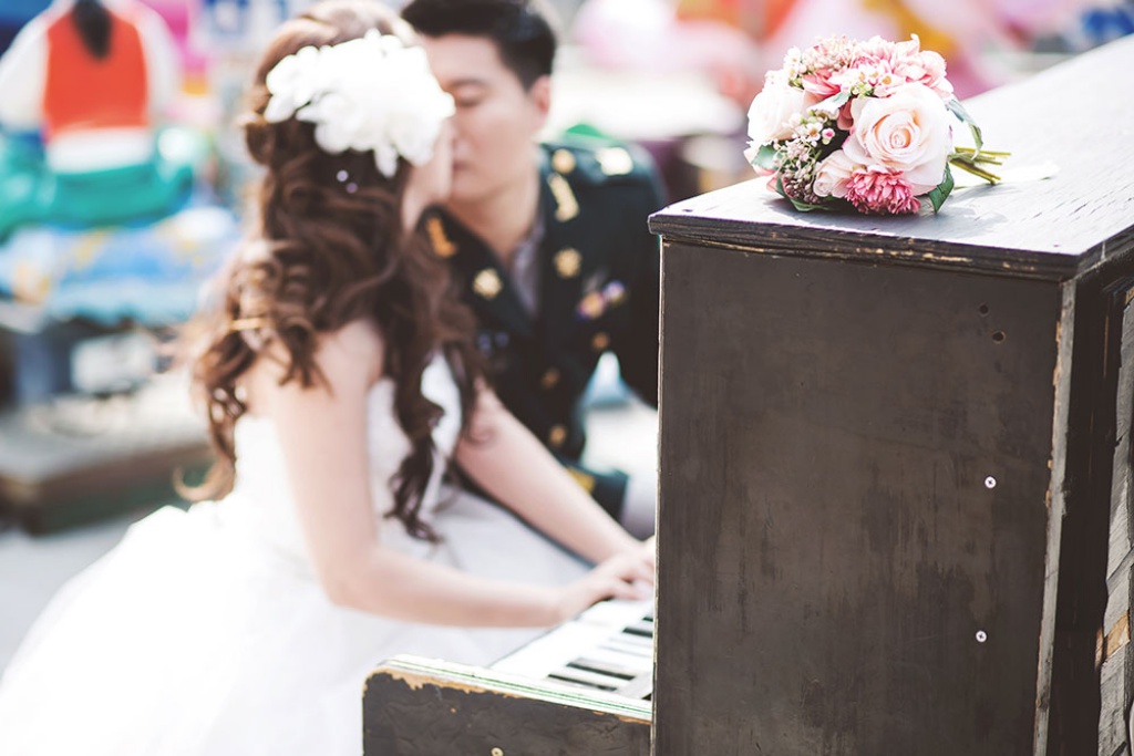 Korea Pre-Wedding Photoshoot At Yong Ma Land  by Junghoon on OneThreeOneFour 6