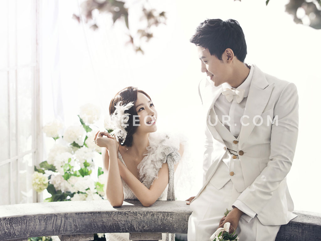 Brown | Korean Pre-Wedding Photography by Pium Studio on OneThreeOneFour 29